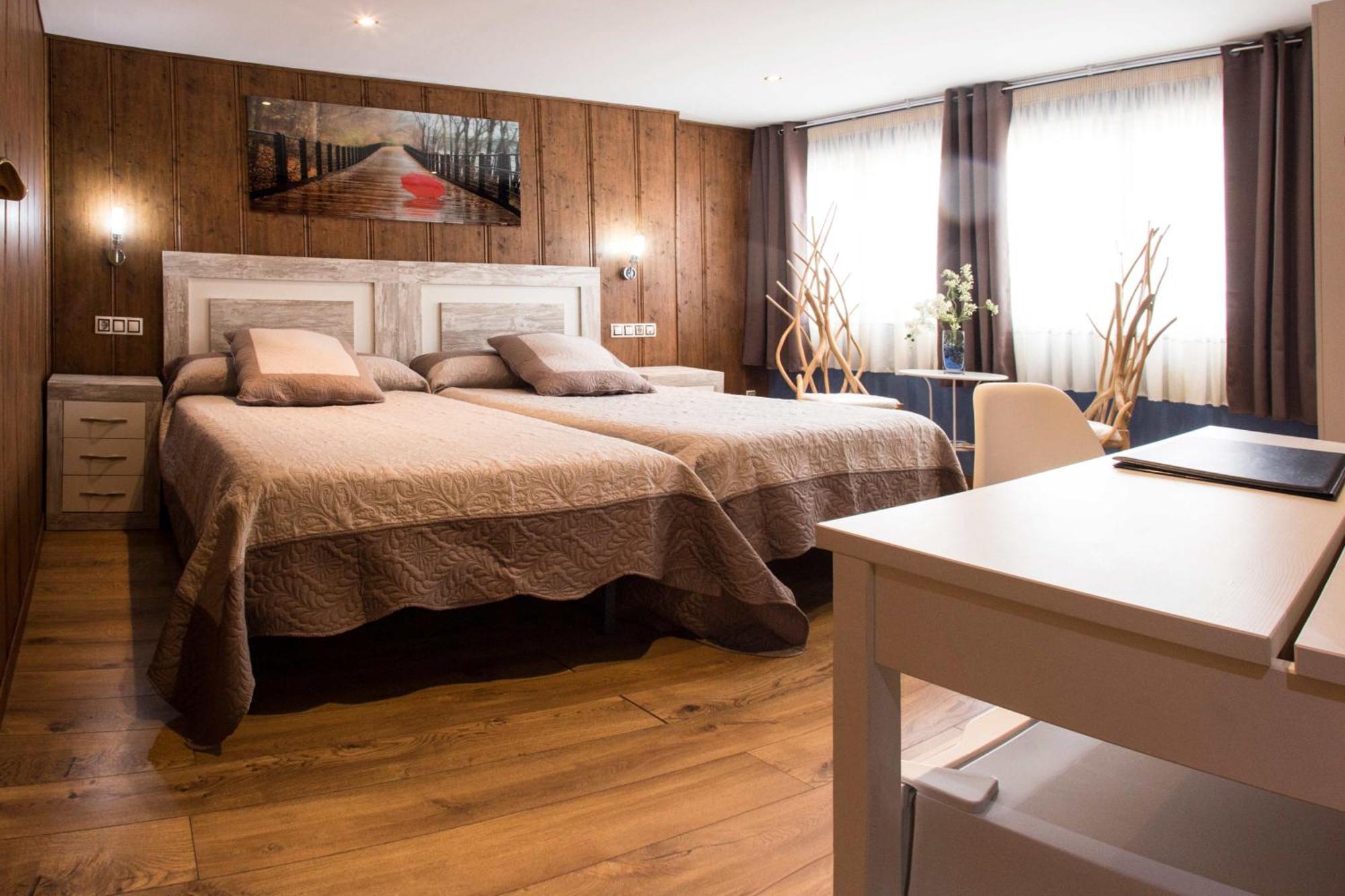 Don Pedro Hotell Avilés Exteriör bild